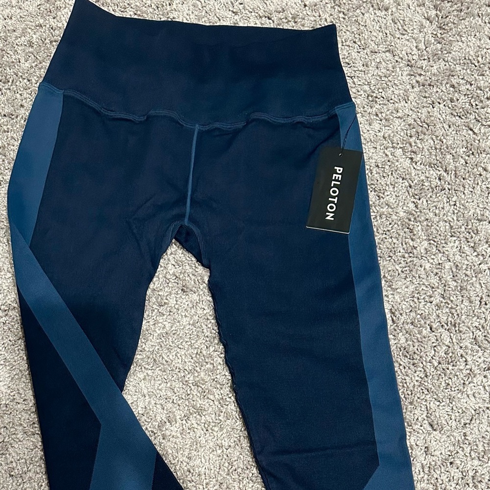 BNWT Peloton Leggings M